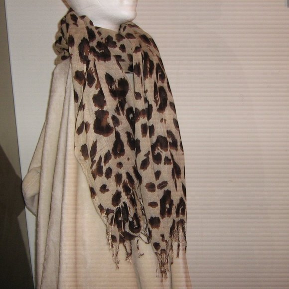 Ladies Scarves Set of 3 $5.00 AS AN ADD ON - Picture 2 of 6